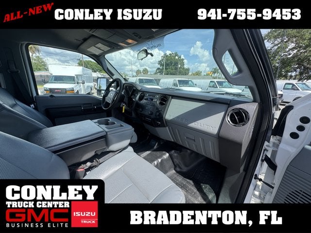 2016 Ford Super Duty F-550 DRW XL
