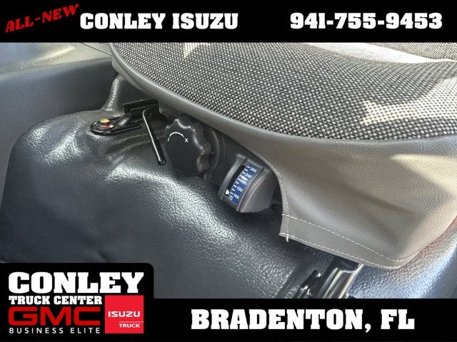 2025 ISUZU TRUCK NRR Base